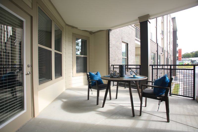 Helios - Private Balcony